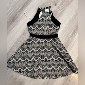 Bebe stretch Black‎ and White Lace Halter Dress